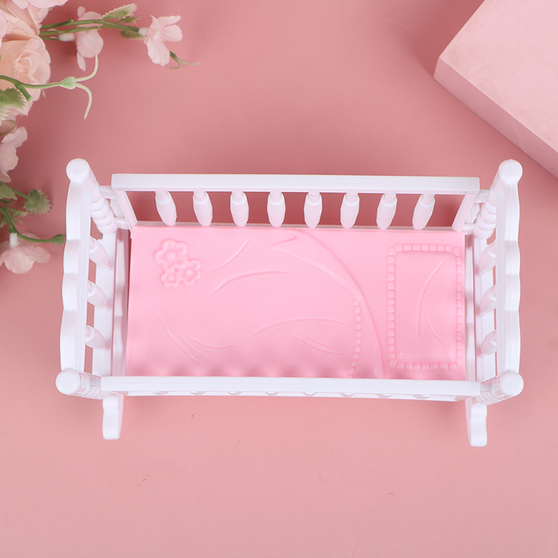 Baby Nursery Bed - 미니 베이비 쉐이커 딸랑이 장난감 핑크
